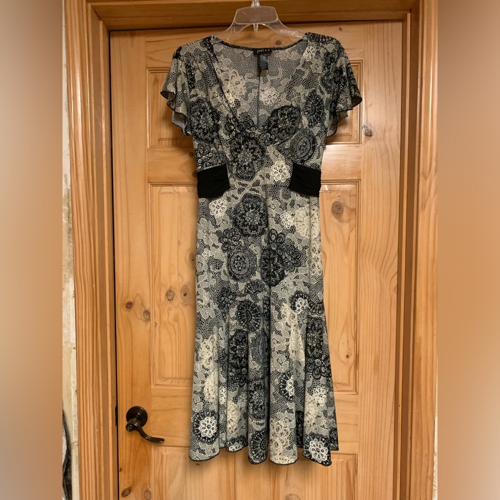 Joei & i Black and White Ruffled A-line Maxi Dress
